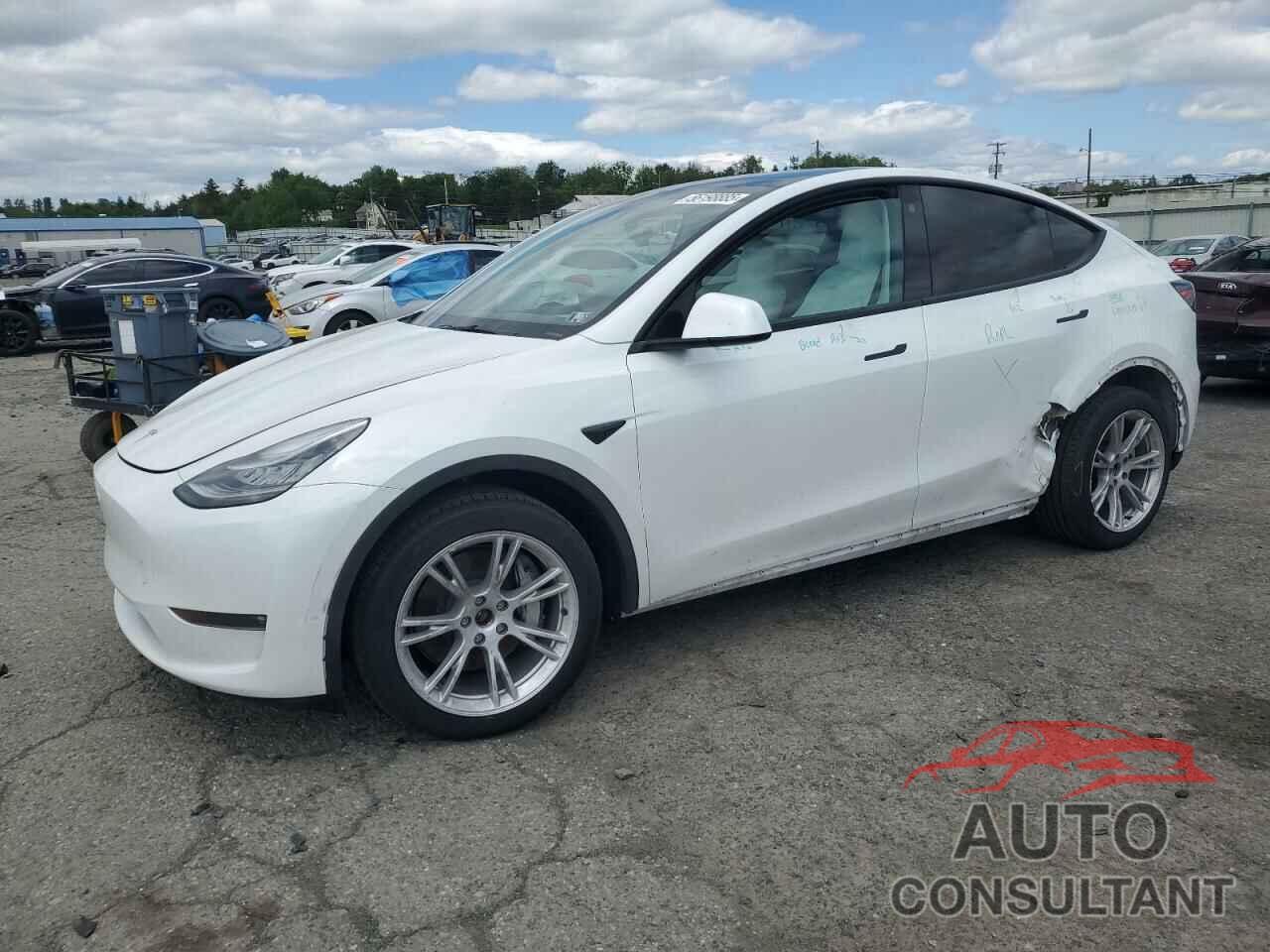 TESLA MODEL Y 2023 - 7SAYGDEE9PF618796