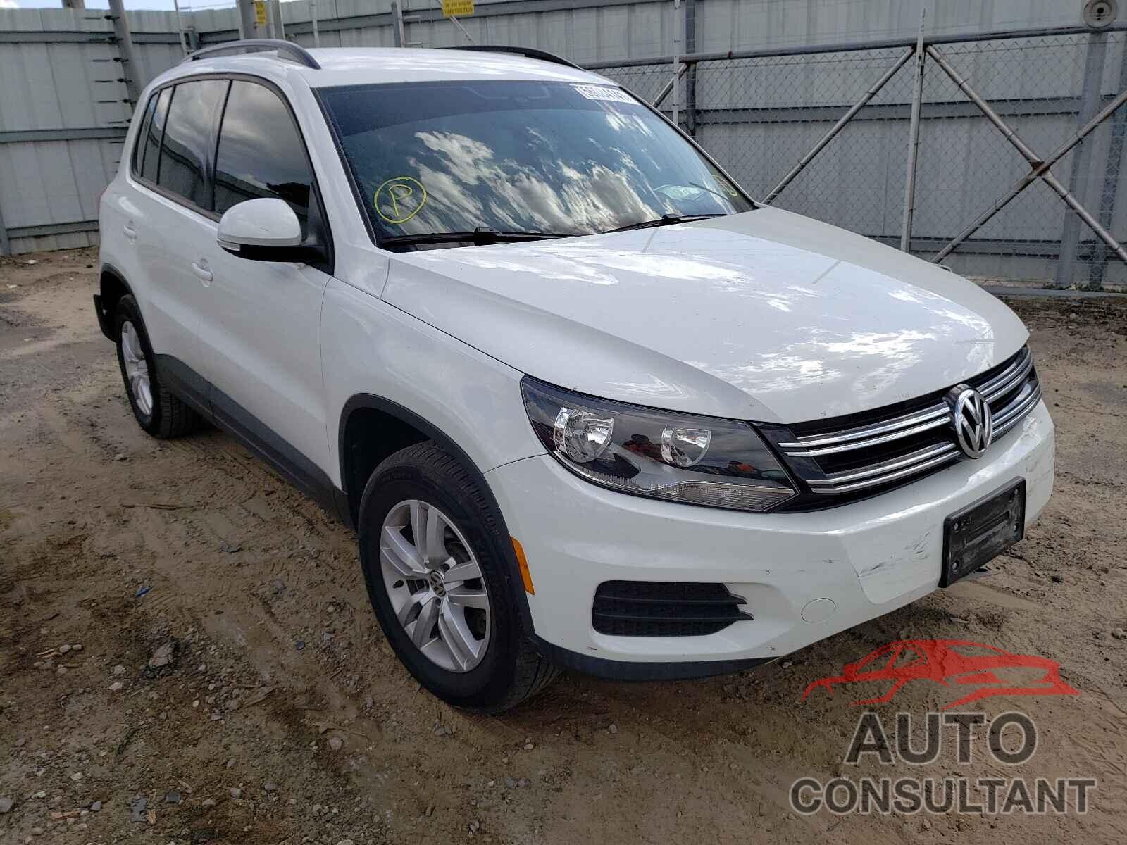 VOLKSWAGEN TIGUAN 2017 - WVGAV7AX9HK011780