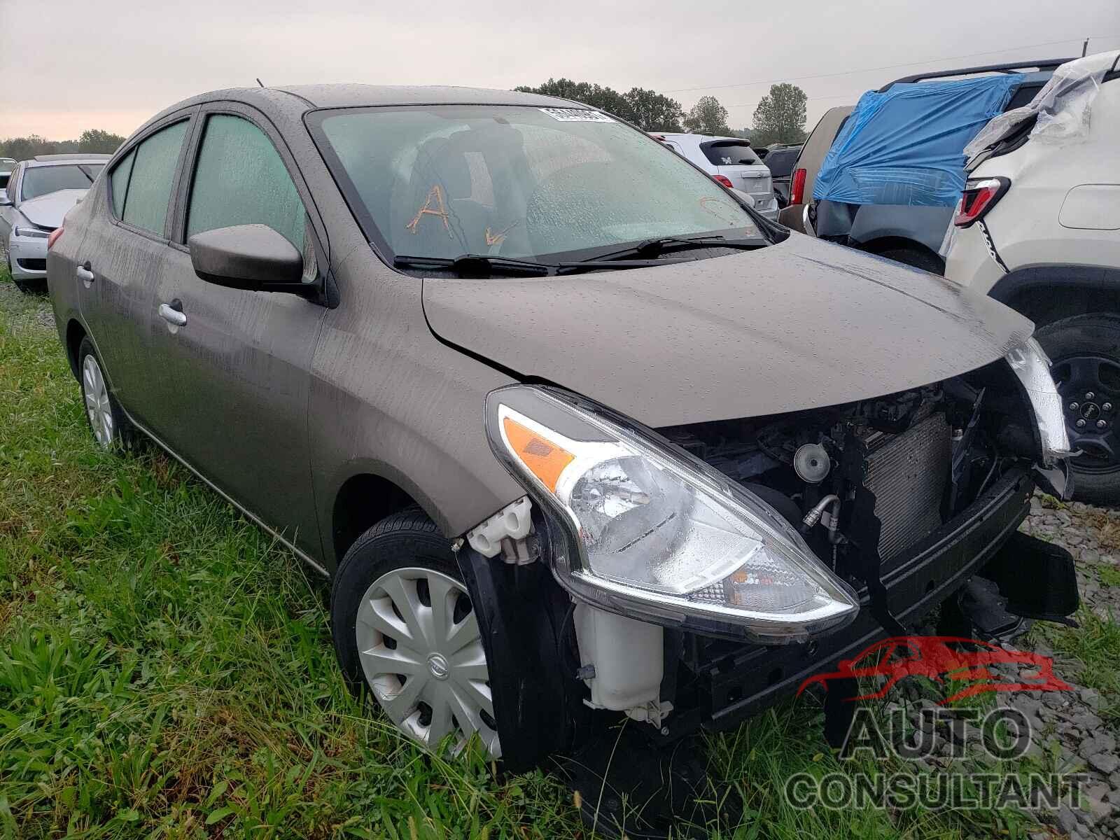 NISSAN VERSA 2017 - 3N1CN7APXHK445761
