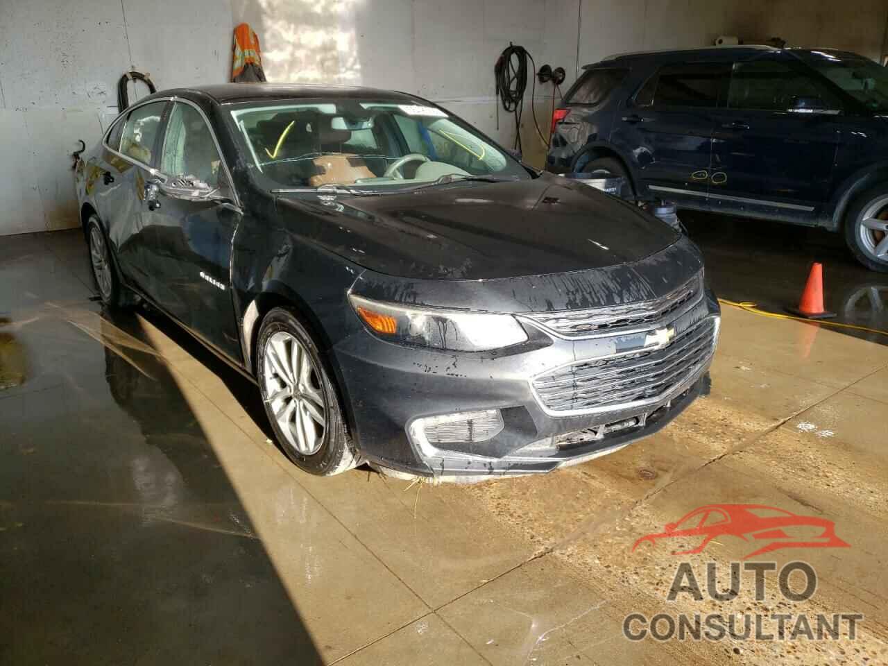 CHEVROLET MALIBU 2017 - 1G1ZE5ST0HF213335