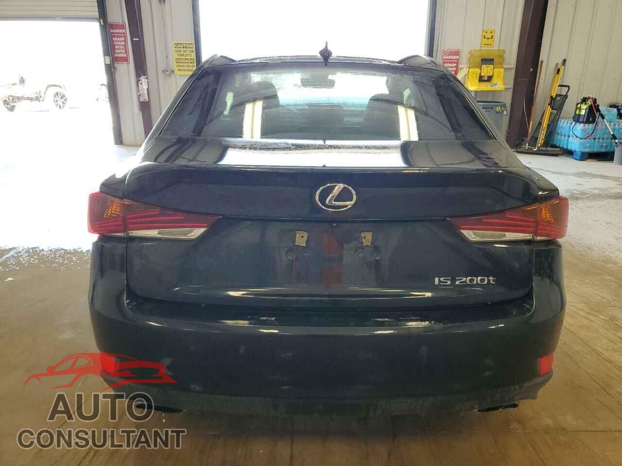 LEXUS IS 2017 - JTHBA1D29H5040985