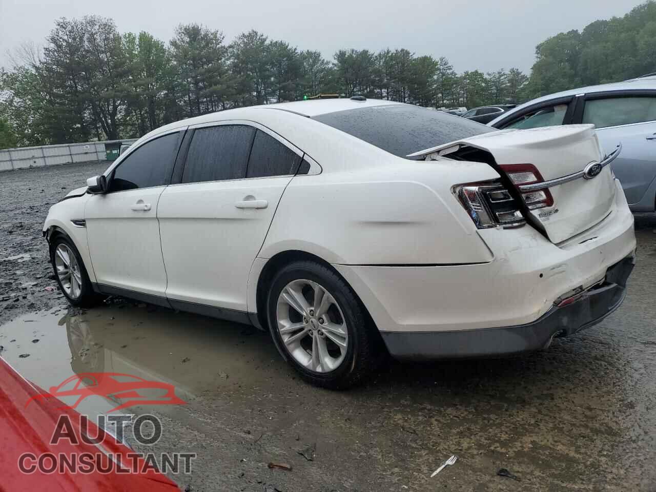 FORD TAURUS 2013 - 1FAHP2E85DG205809