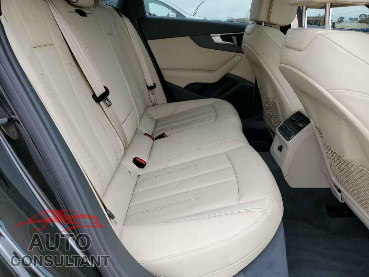 AUDI A4 2021 - WAUDAAF42MA044142