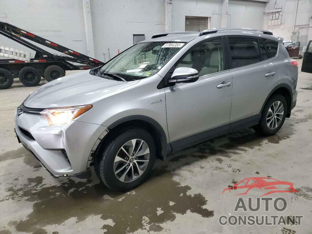 TOYOTA RAV4 2018 - JTMRJREV9JD183101