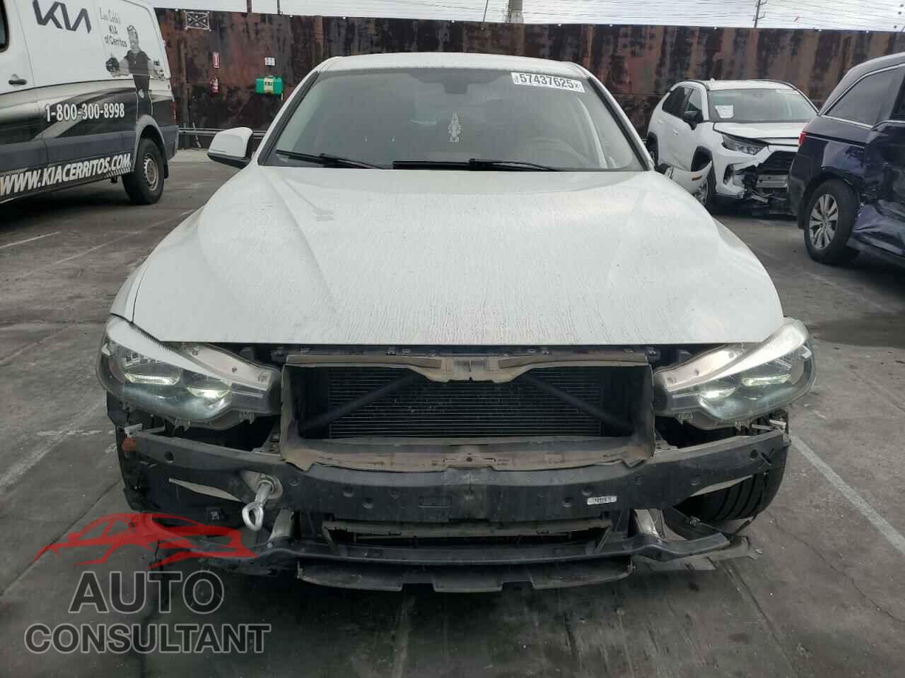BMW 3 SERIES 2016 - WBA8E1G59GNU12195