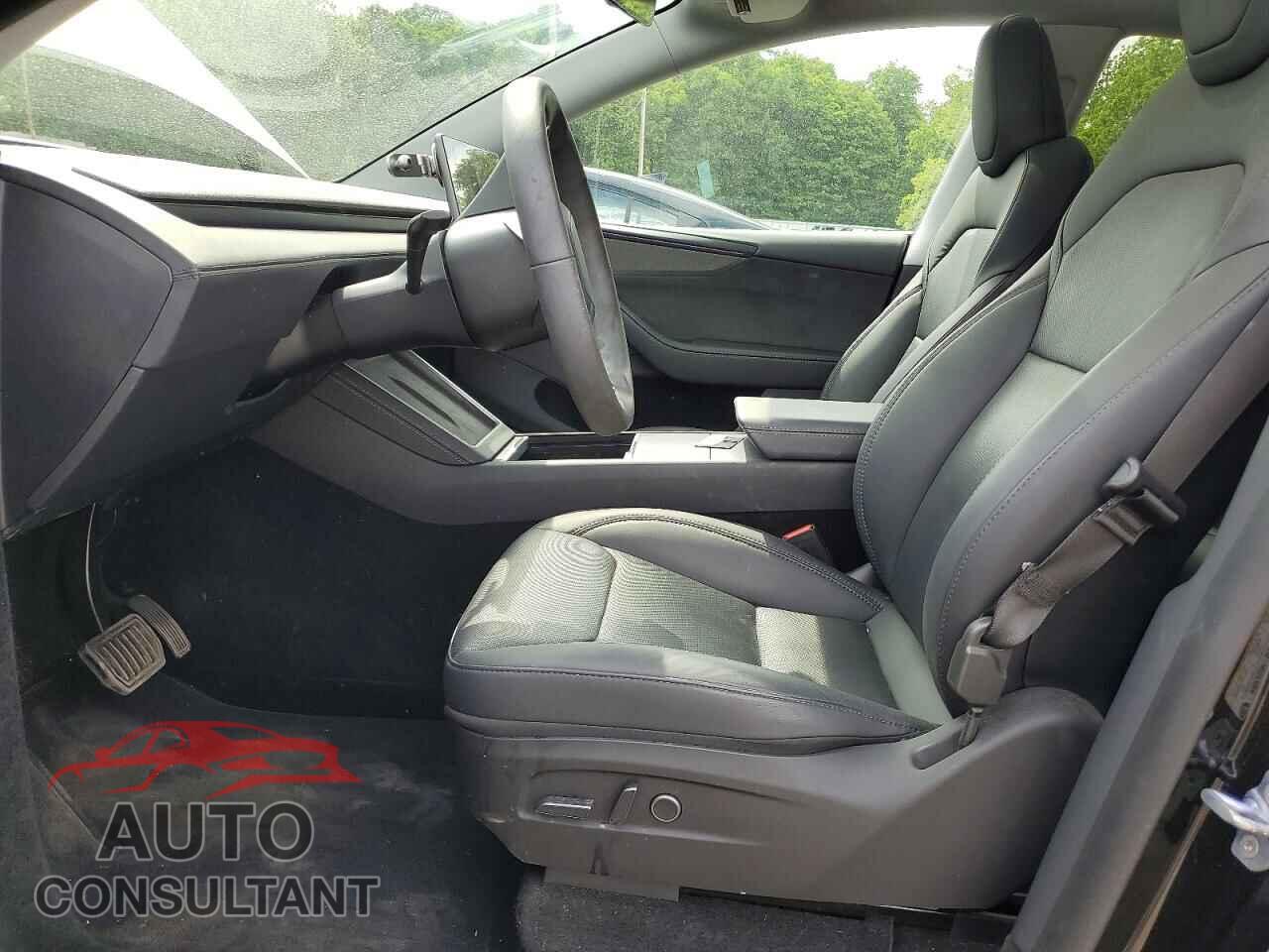 TESLA MODEL Y 2026 - 7SAYGDEE2TA487542
