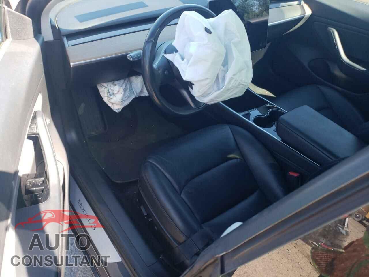 TESLA MODEL 3 2019 - 5YJ3E1EB0KF432526