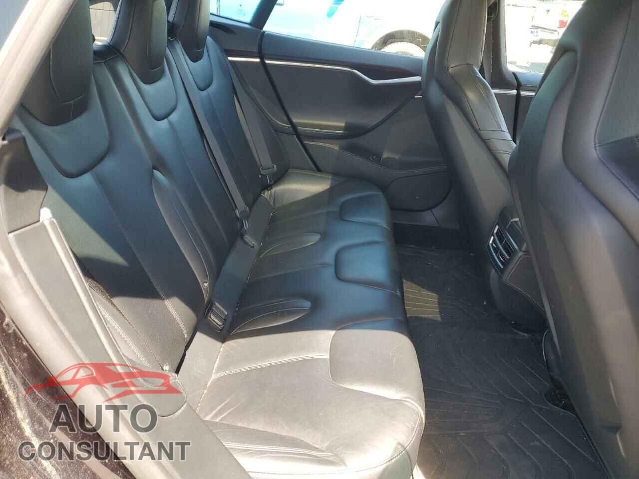 TESLA MODEL S 2015 - 5YJSA1H41FF090983