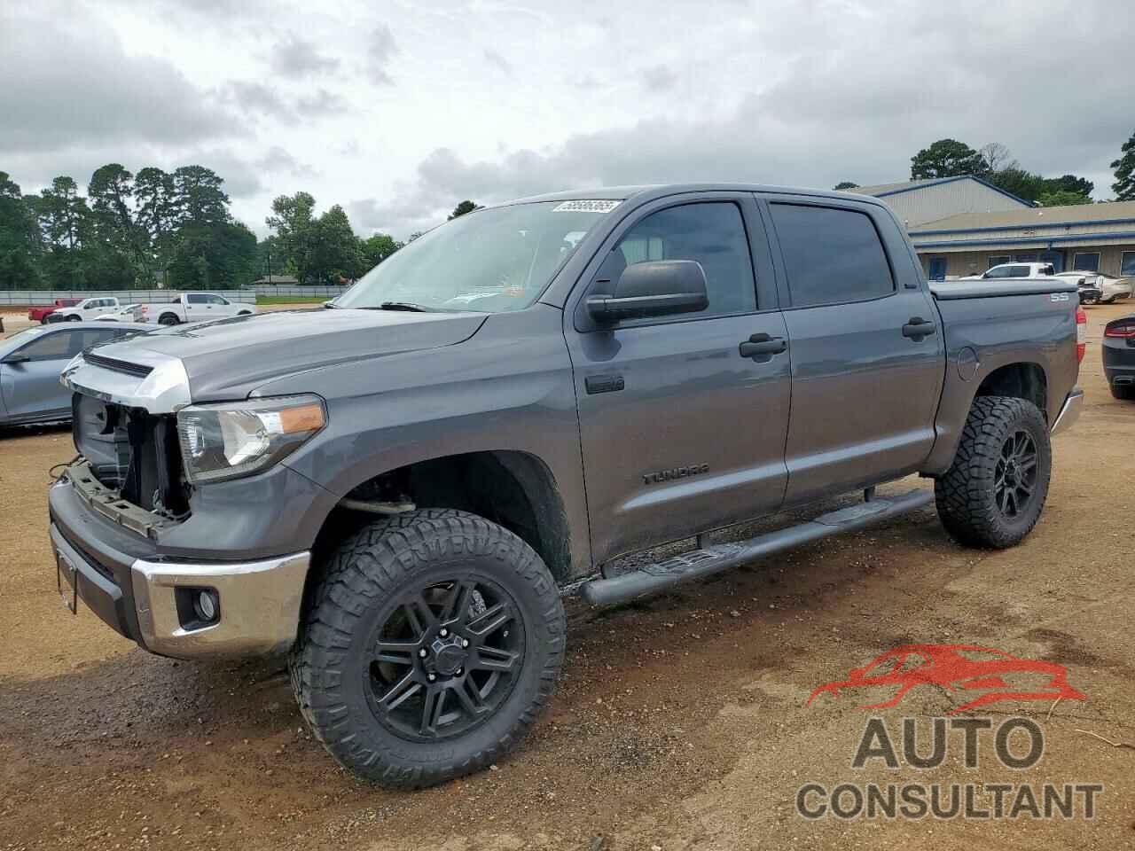 TOYOTA TUNDRA 2019 - 5TFDY5F11KX824834