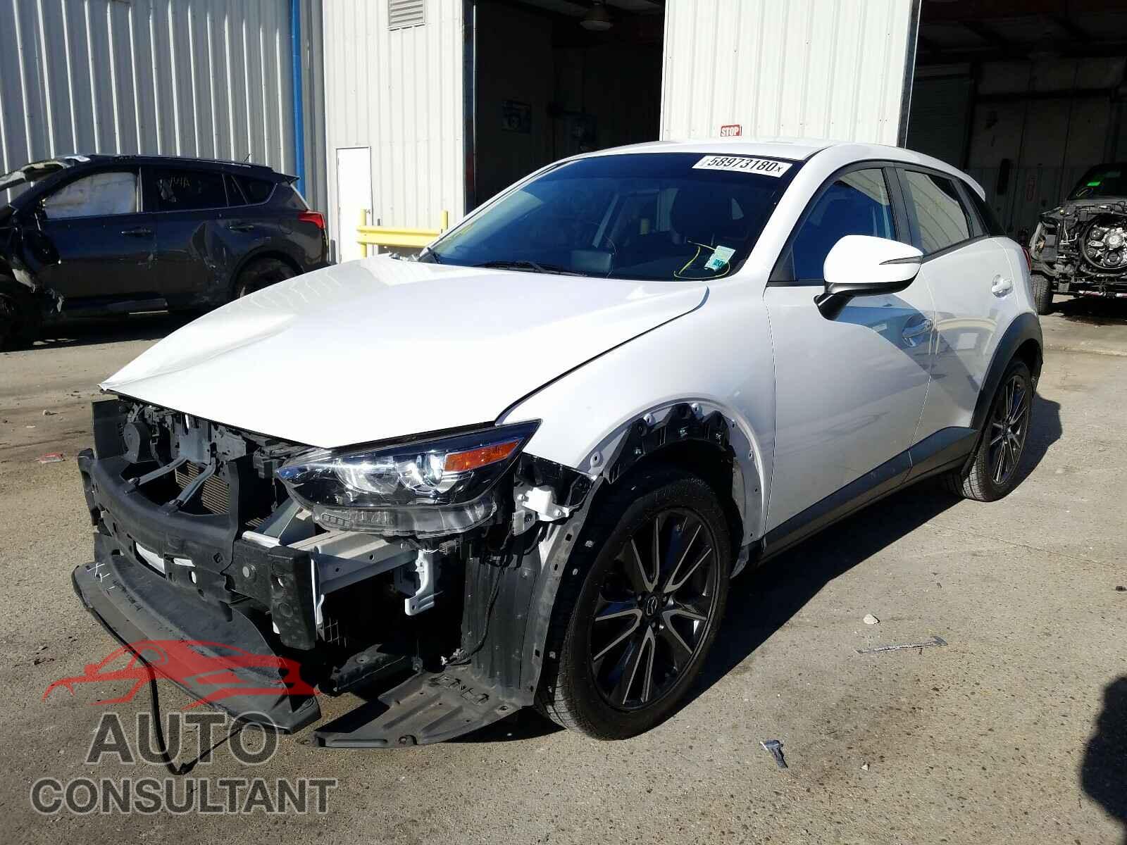MAZDA CX-3 2017 - JM1DKDC70H0165473