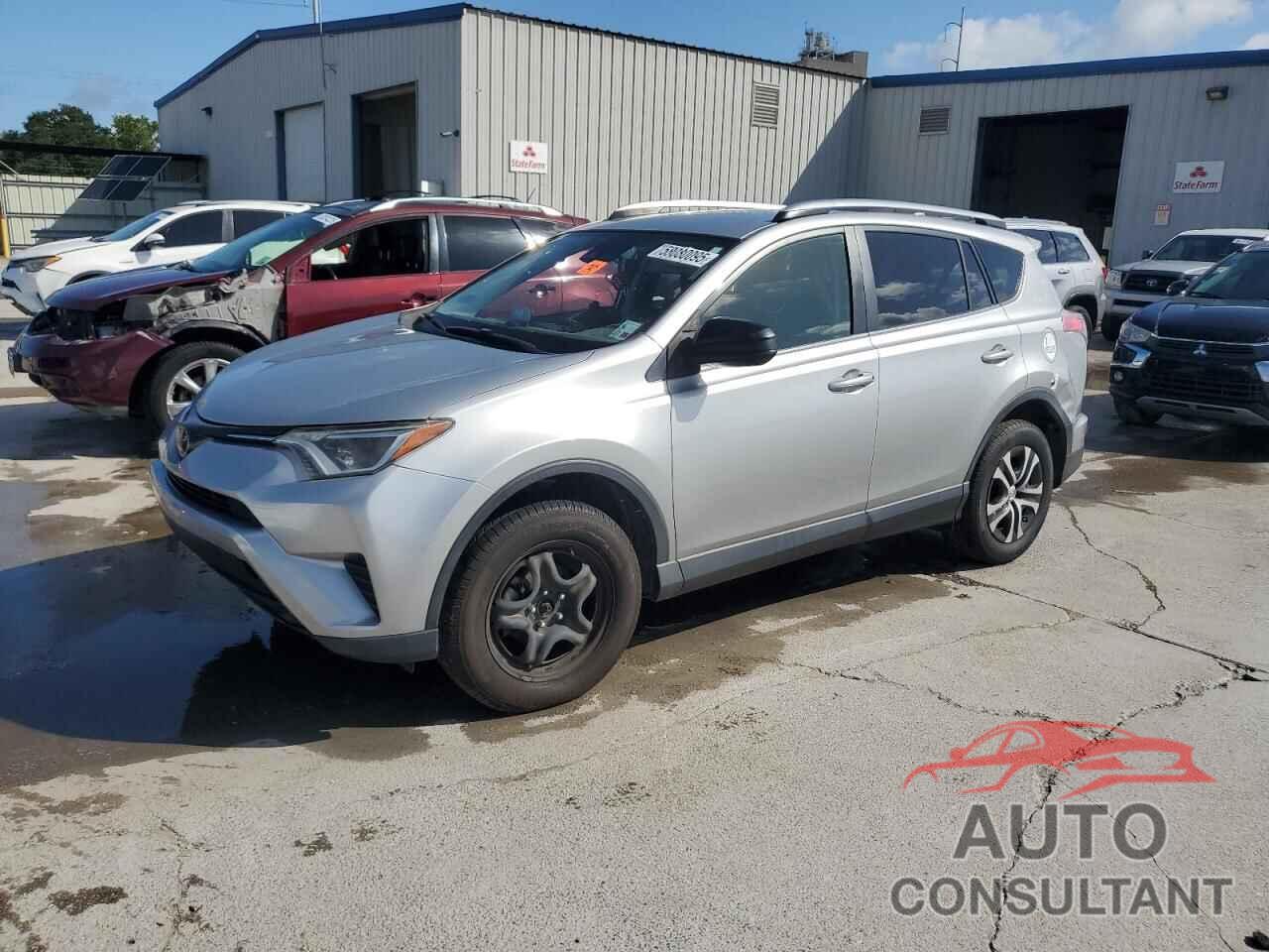 TOYOTA RAV4 2018 - JTMZFREV1JJ210407
