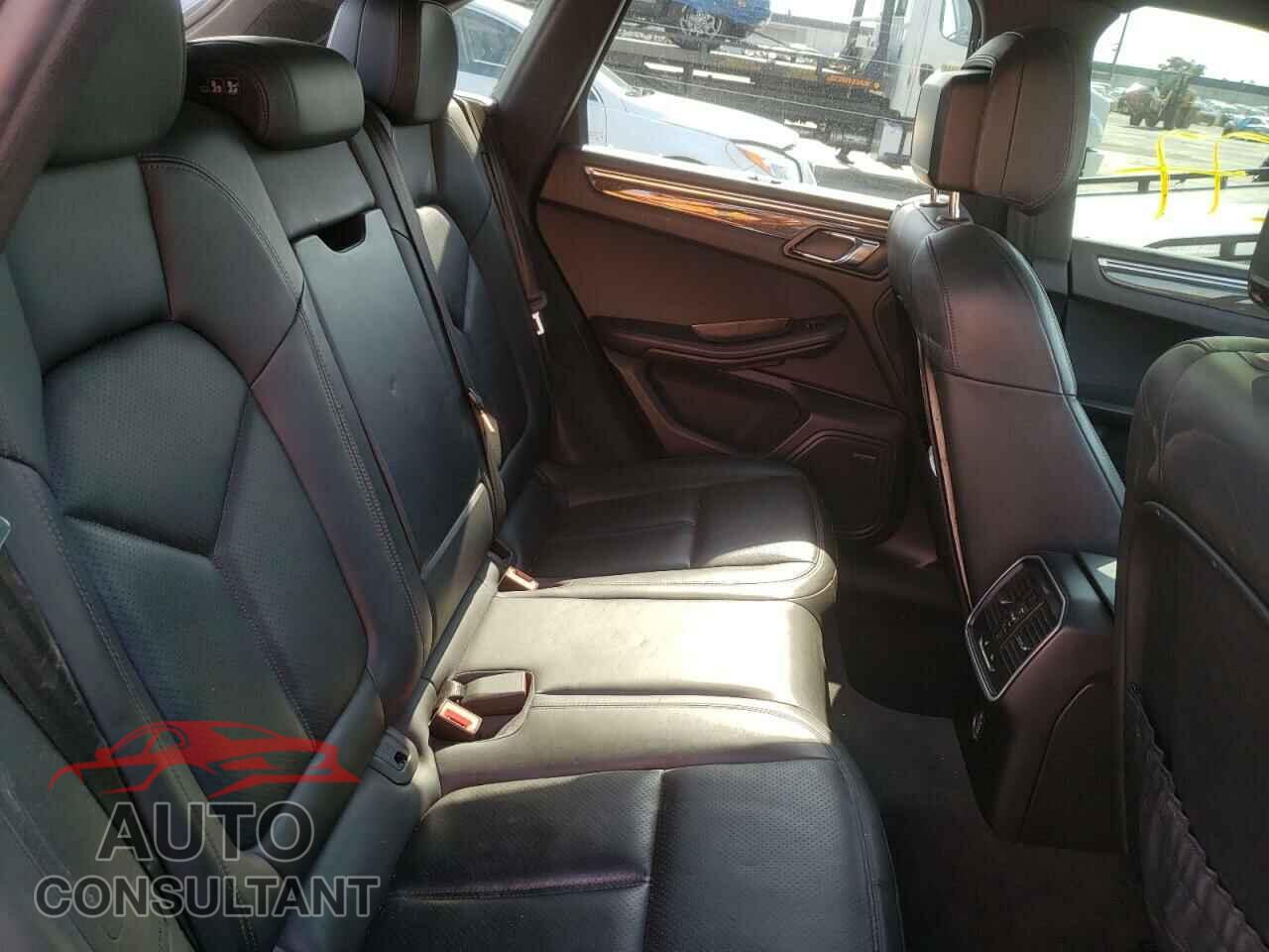 PORSCHE MACAN 2017 - WP1AA2A56HLB03519