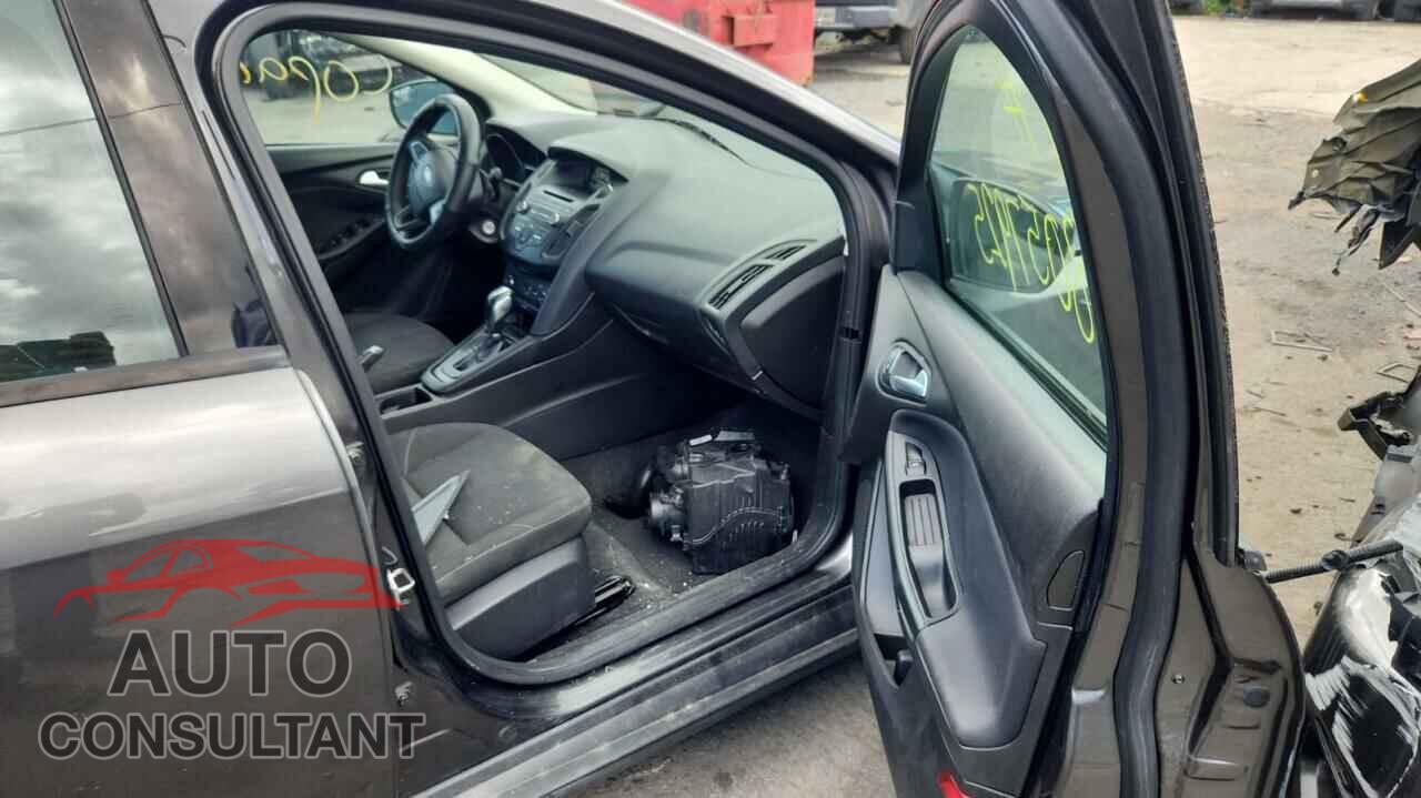 FORD FOCUS 2015 - 1FADP3F20FL320987