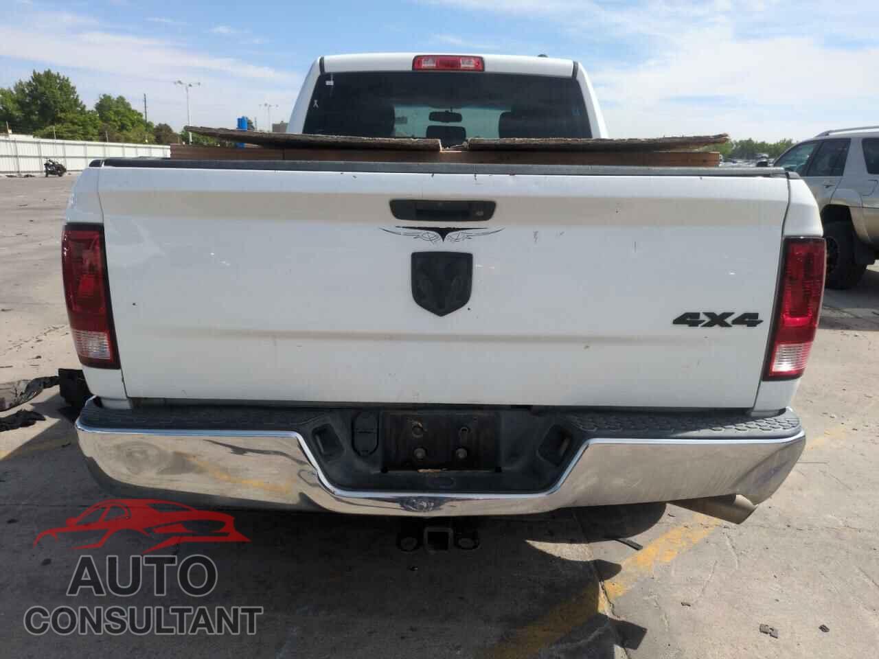 DODGE RAM 1500 2012 - 1C6RD7FP6CS235219
