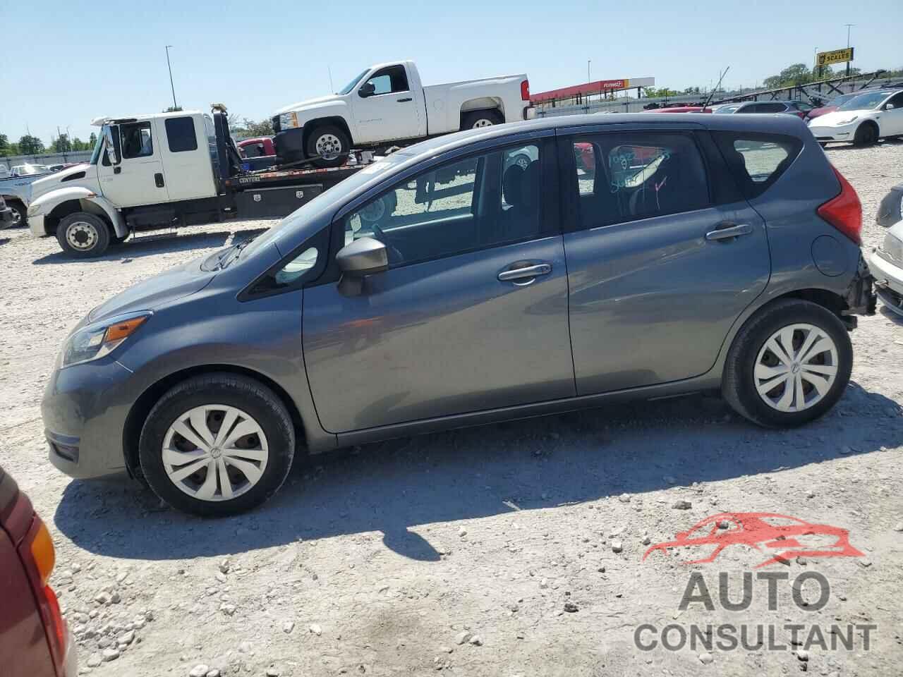 NISSAN VERSA 2018 - 3N1CE2CP2JL352295