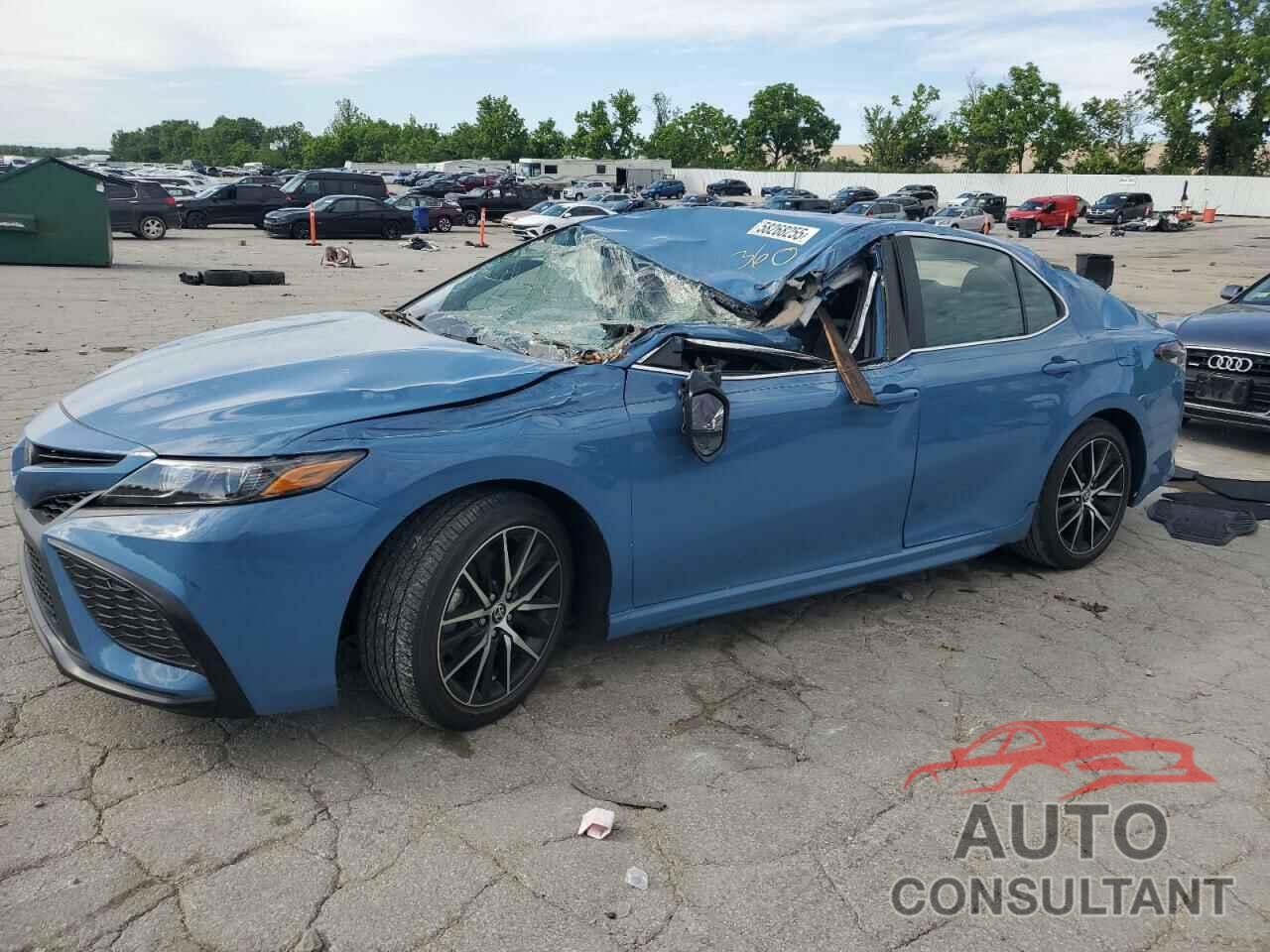 TOYOTA CAMRY 2023 - 4T1G11AK8PU139843