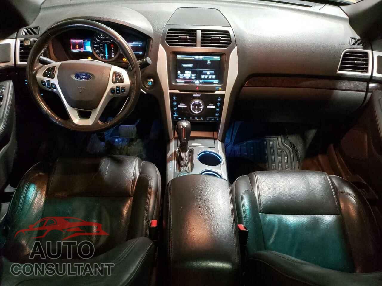 FORD EXPLORER 2011 - 1FMHK8F81BGA32812