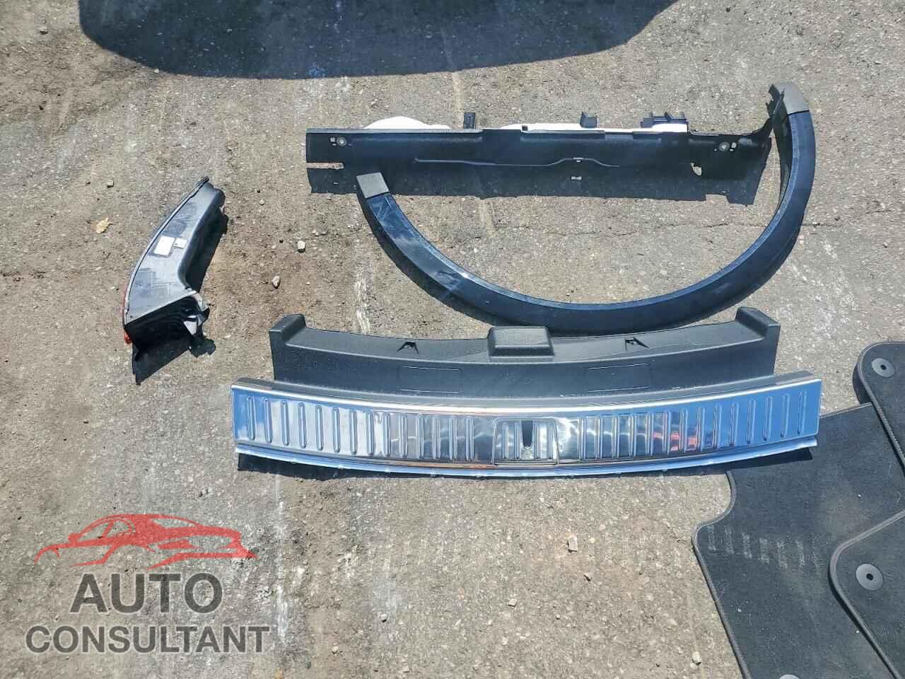 PORSCHE CAYENNE 2023 - WP1AA2AY2PDA01671