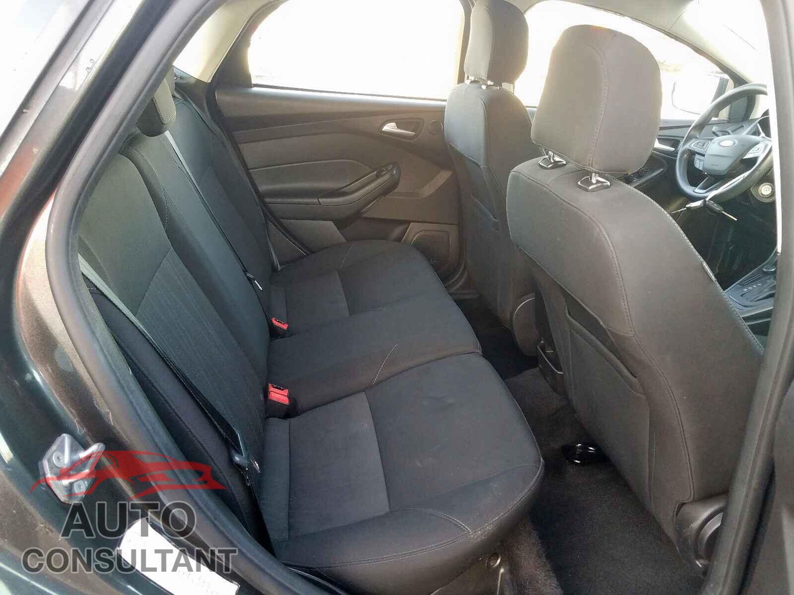 FORD FOCUS 2017 - 1FADP3M29HL264604