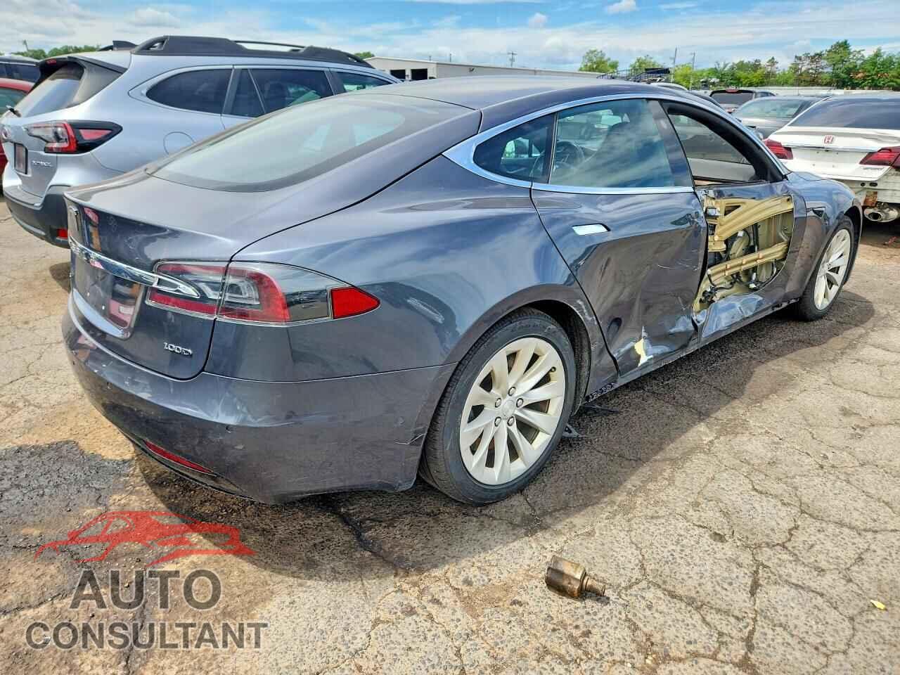 TESLA MODEL S 2018 - 5YJSA1E25JF272018