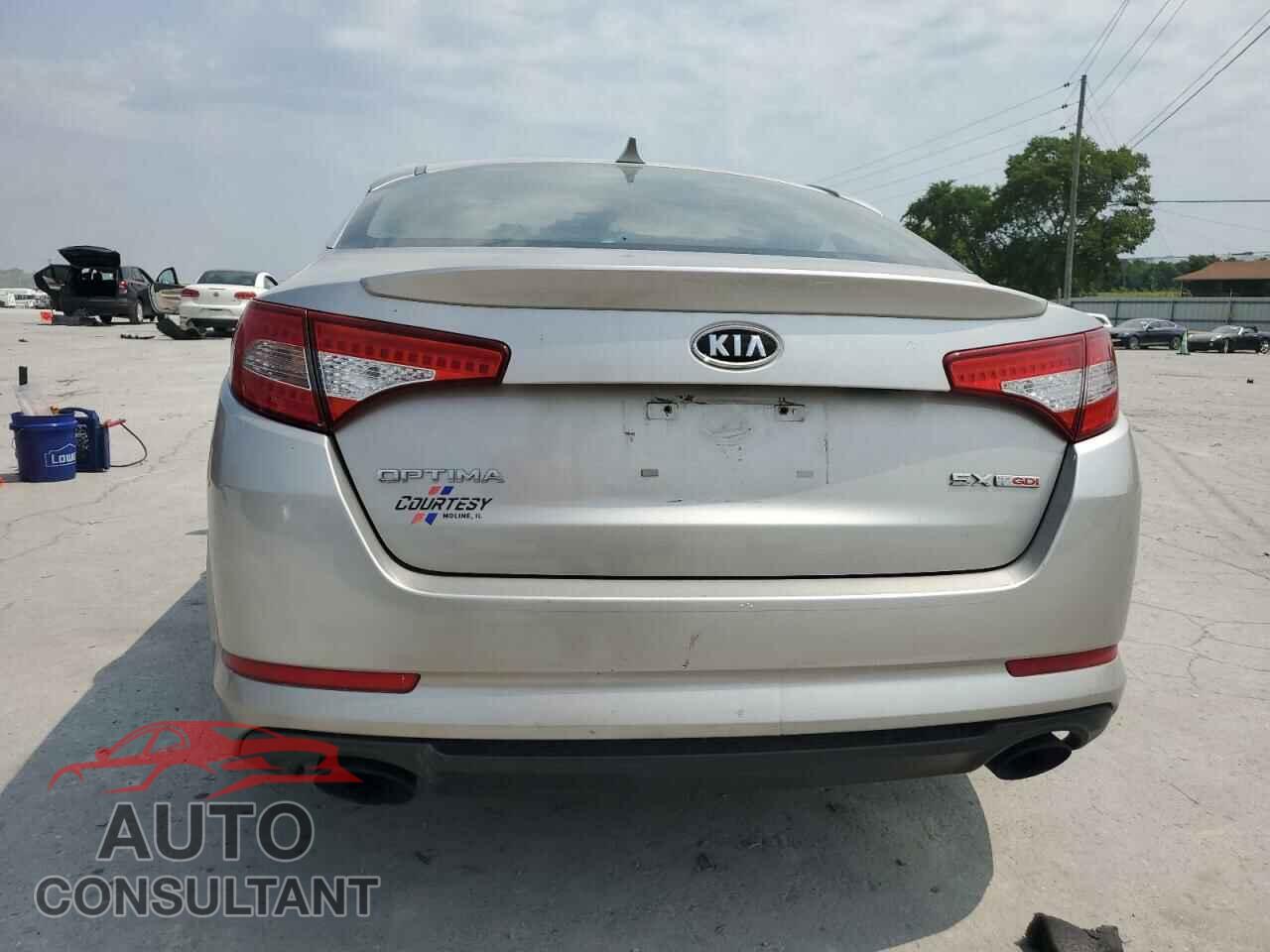 KIA OPTIMA 2012 - 5XXGR4A67CG064988
