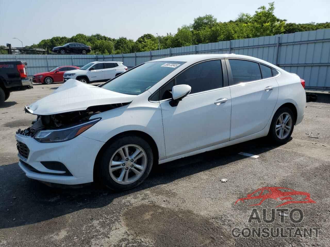 CHEVROLET CRUZE 2018 - 1G1BE5SM7J7190422