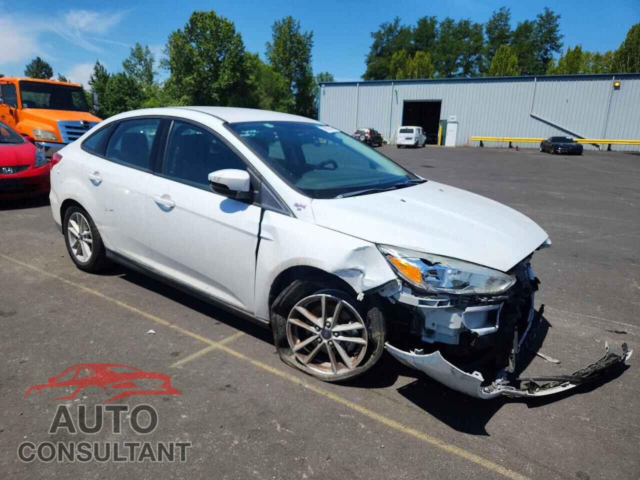 FORD FOCUS 2015 - 1FADP3F22FL220521