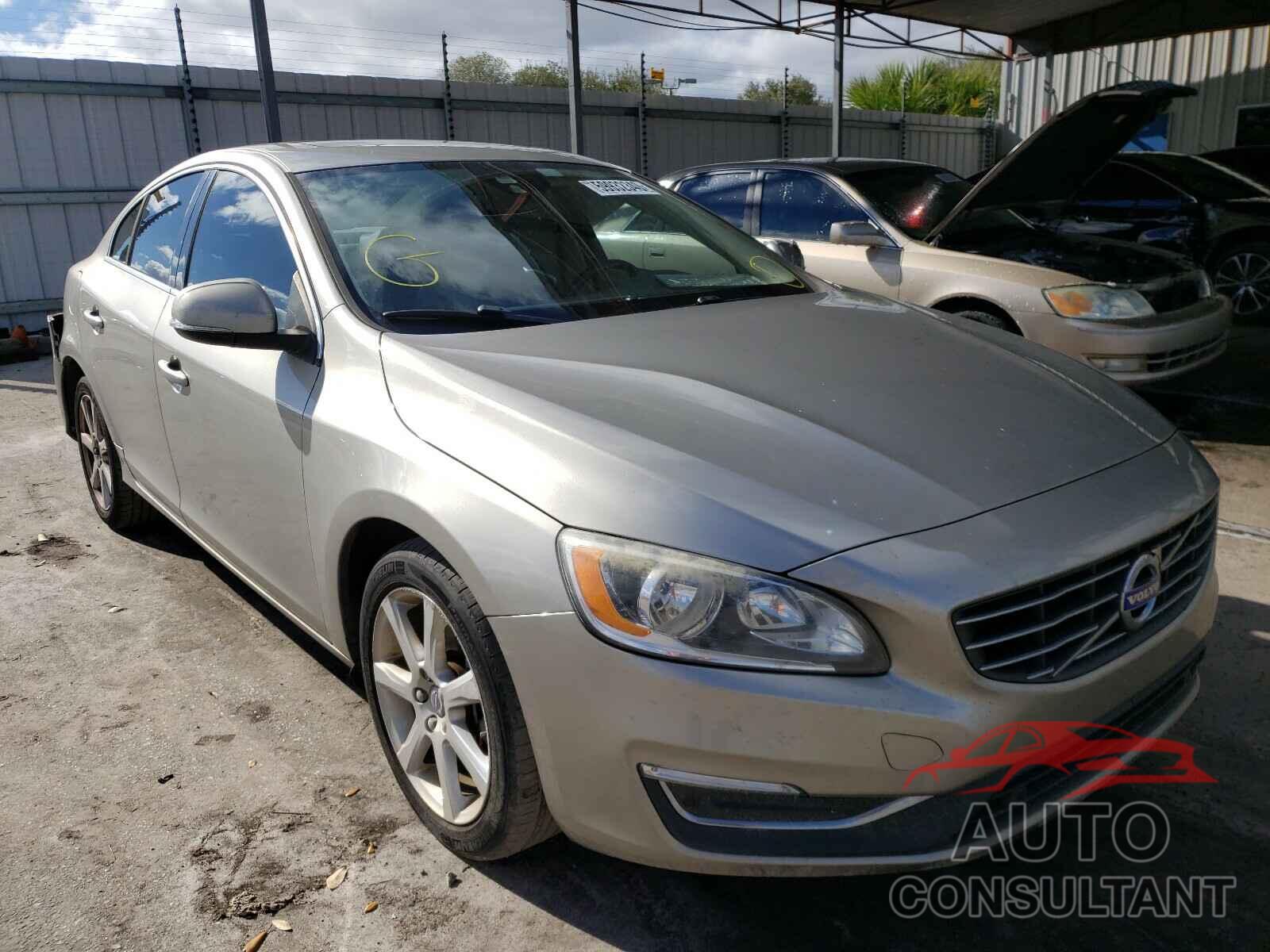 VOLVO S60 2016 - YV126MFK5G2396524