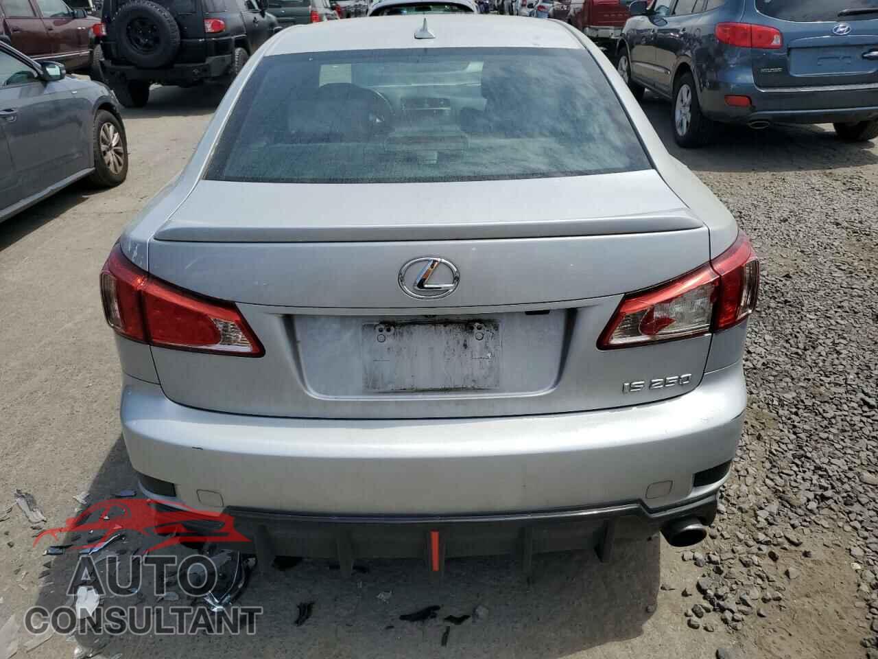 LEXUS IS 2011 - JTHBF5C21B5145716