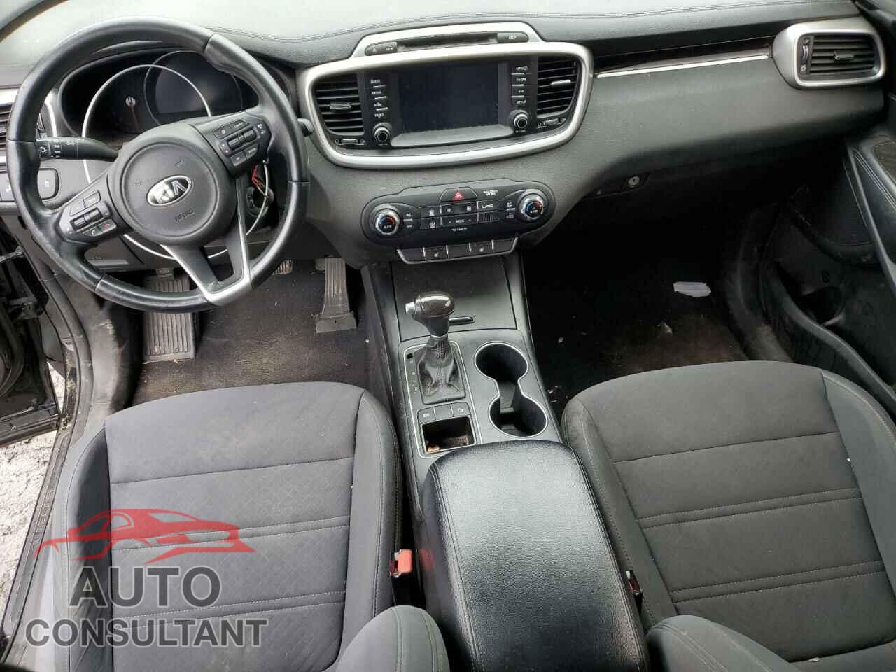 KIA SORENTO 2017 - 5XYPG4A59HG200246
