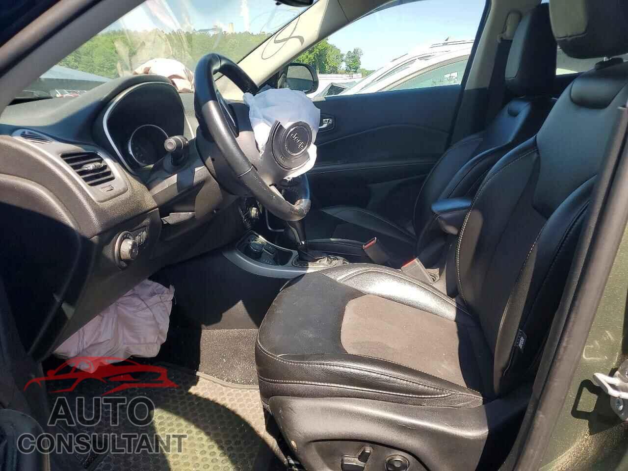 JEEP COMPASS 2020 - 3C4NJDBB1LT131826