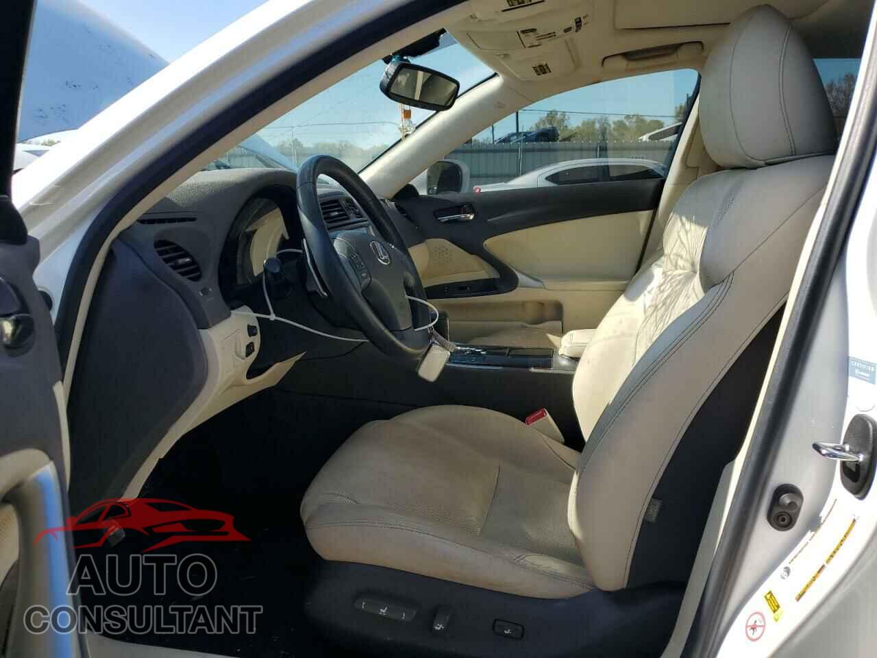 LEXUS IS 2010 - JTHBF5C28A5111822