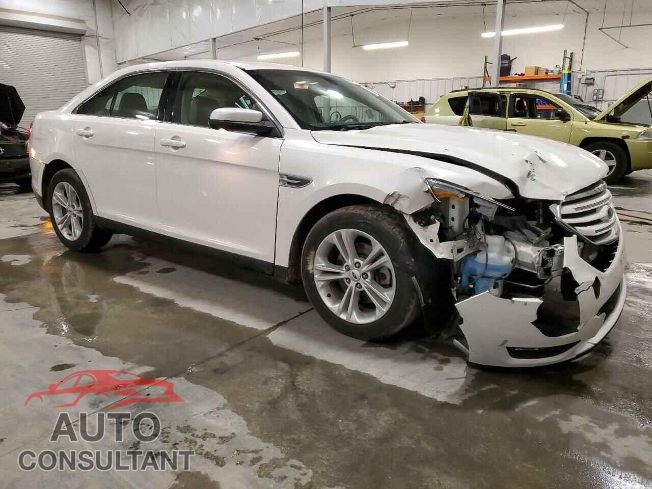 FORD TAURUS 2017 - 1FAHP2E81HG118673