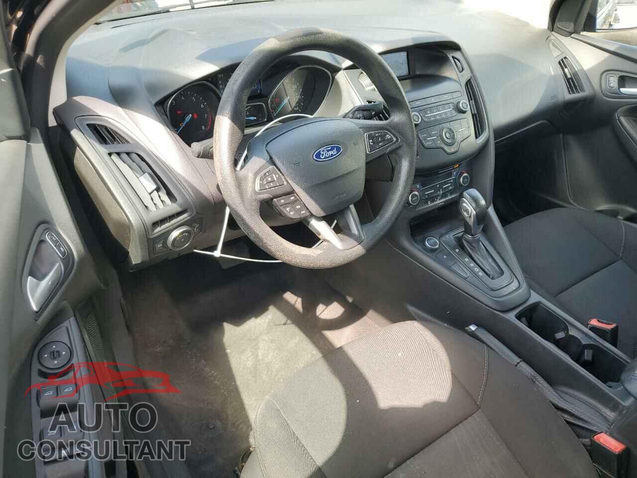 FORD FOCUS 2018 - 1FADP3FE4JL219907