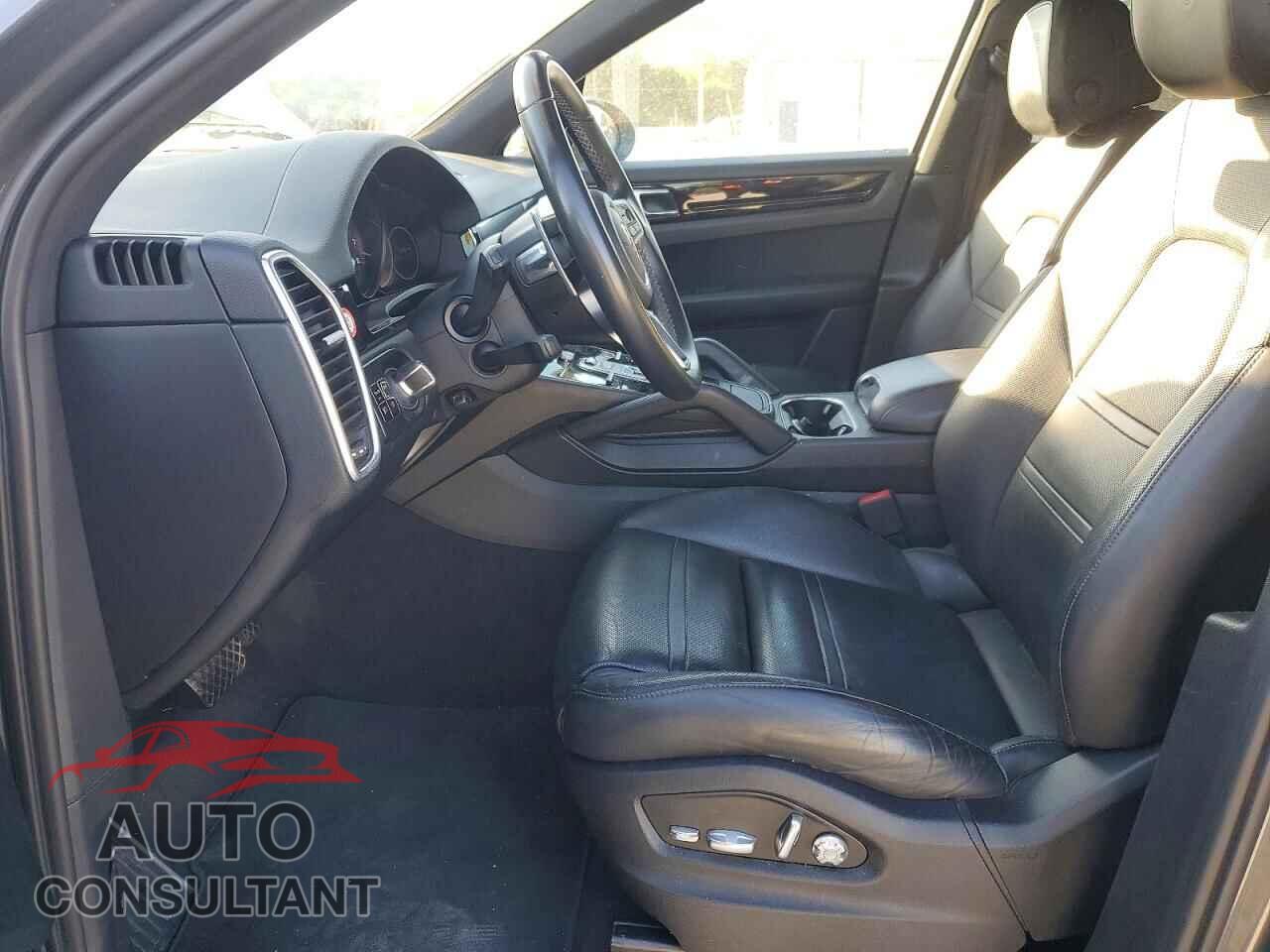 PORSCHE CAYENNE 2019 - WP1AA2AY6KDA13542