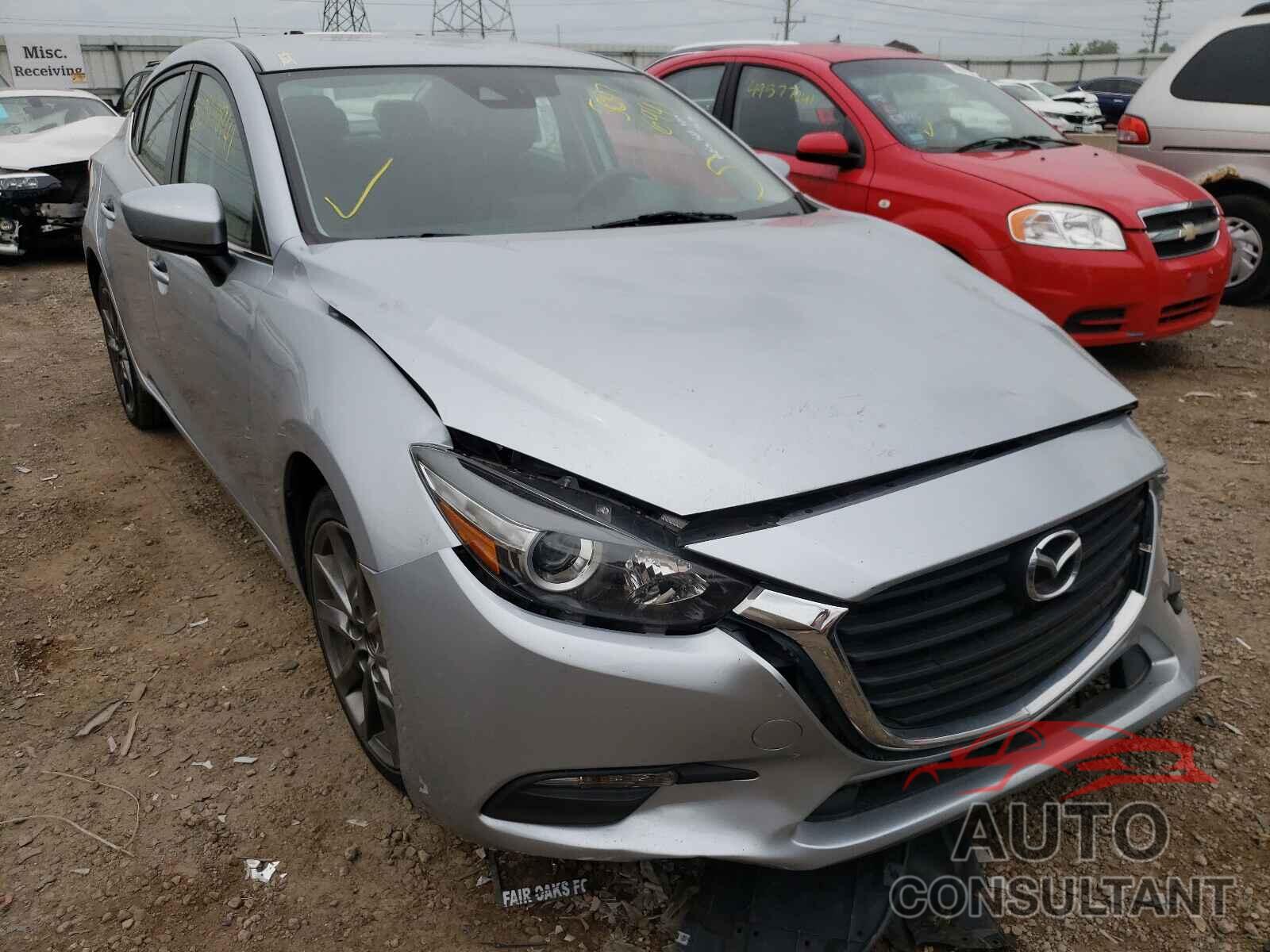 MAZDA 3 2018 - 3MZBN1V38JM199670