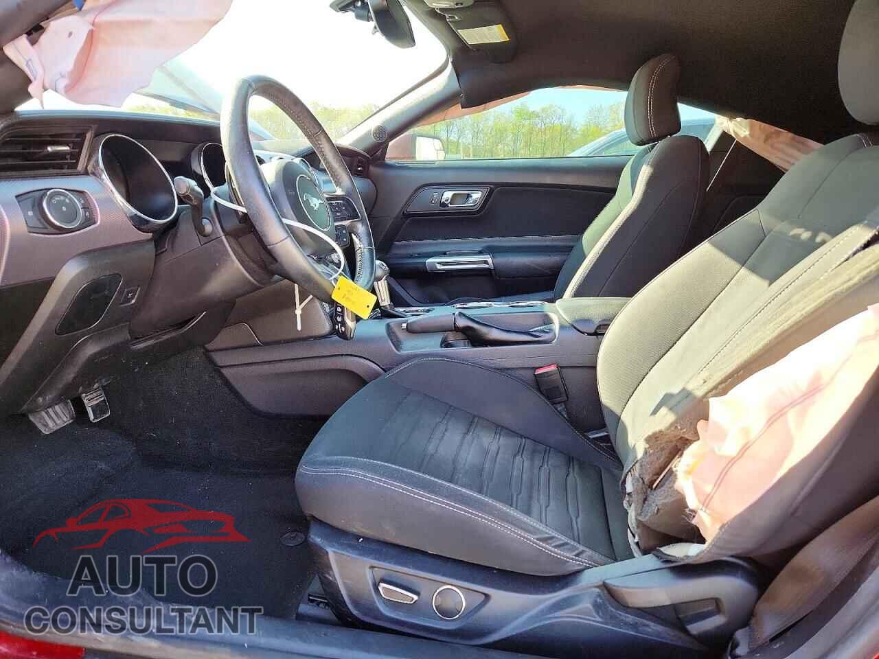 FORD MUSTANG 2017 - 1FA6P8TH8H5271947