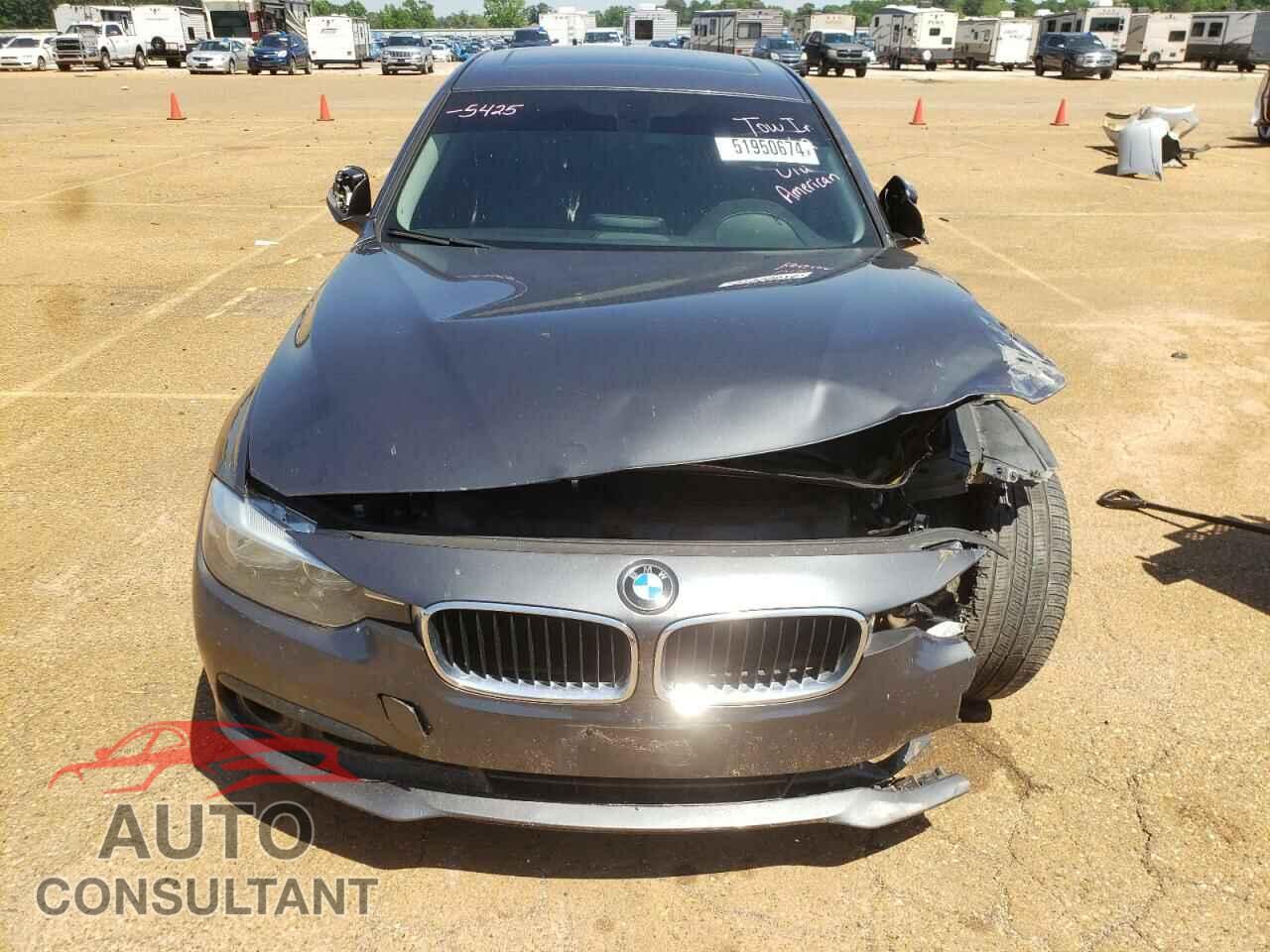 BMW 3 SERIES 2017 - WBA8A9C57HK619686