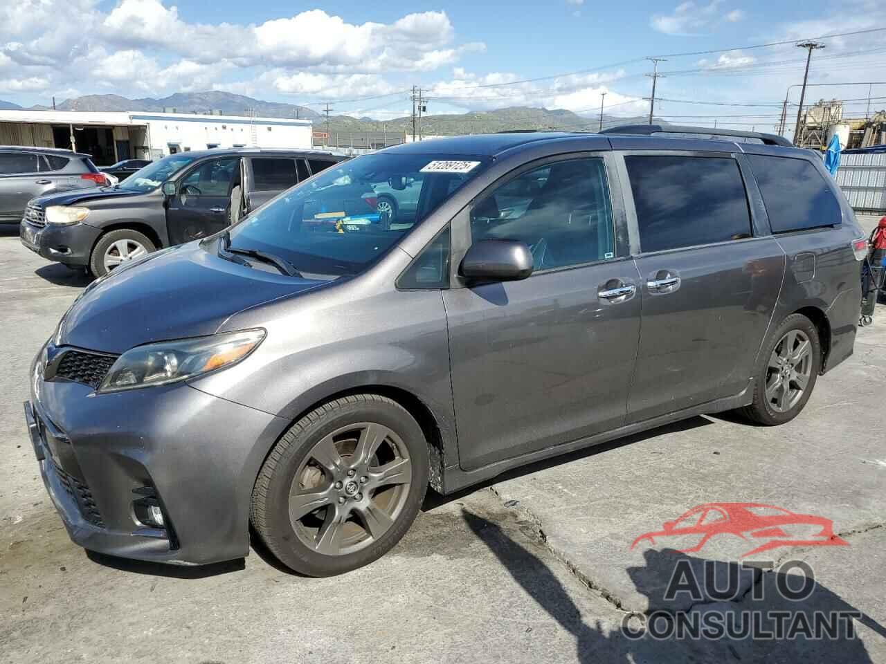 TOYOTA SIENNA 2019 - 5TDXZ3DC8KS019227