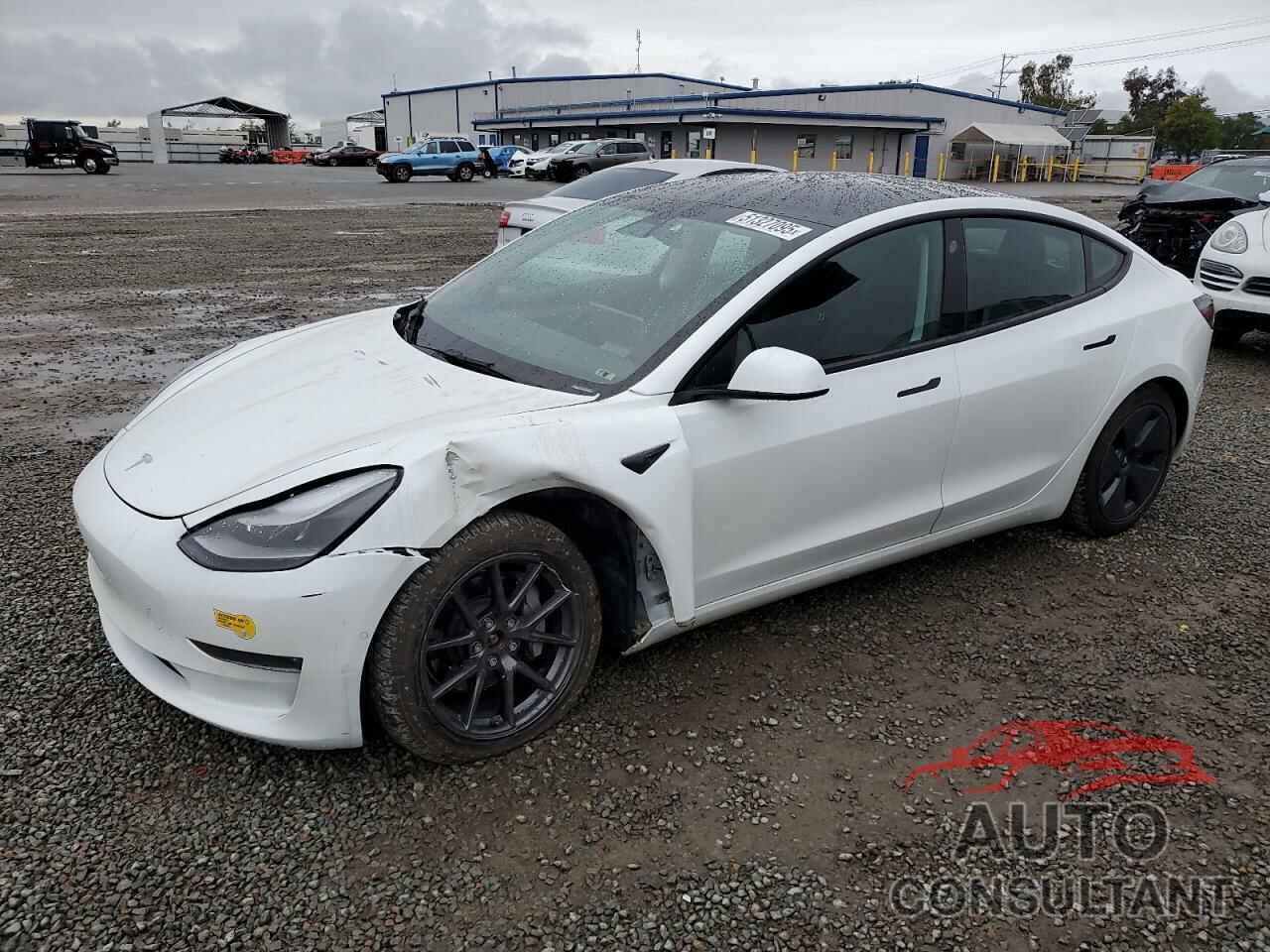 TESLA MODEL 3 2022 - 5YJ3E1EB1NF135351