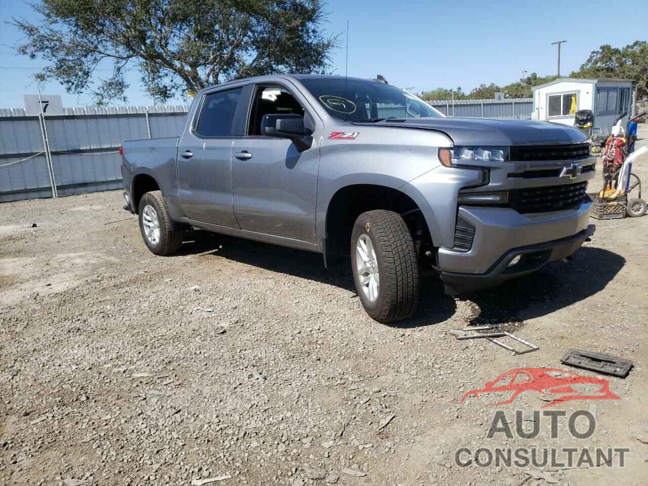 CHEVROLET SILVERADO 2021 - 1GCUYEET1MZ437856