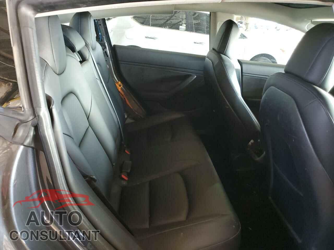 TESLA MODEL 3 2018 - 5YJ3E1EA2JF023949