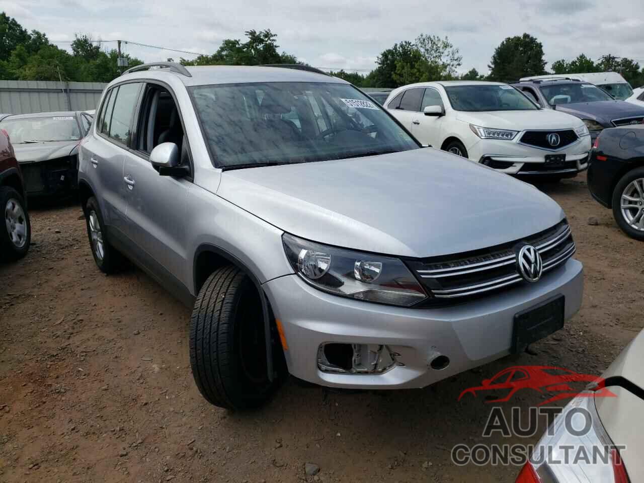 VOLKSWAGEN TIGUAN 2016 - WVGBV7AX7GW612732