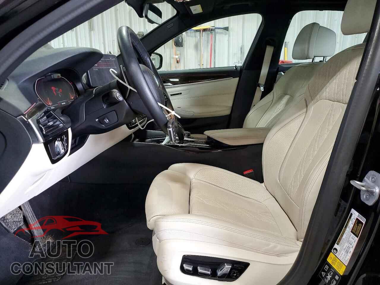 BMW 5 SERIES 2021 - WBA13BJ05MCF43533
