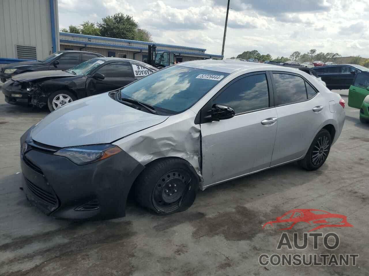 TOYOTA COROLLA 2018 - 5YFBURHE6JP851292