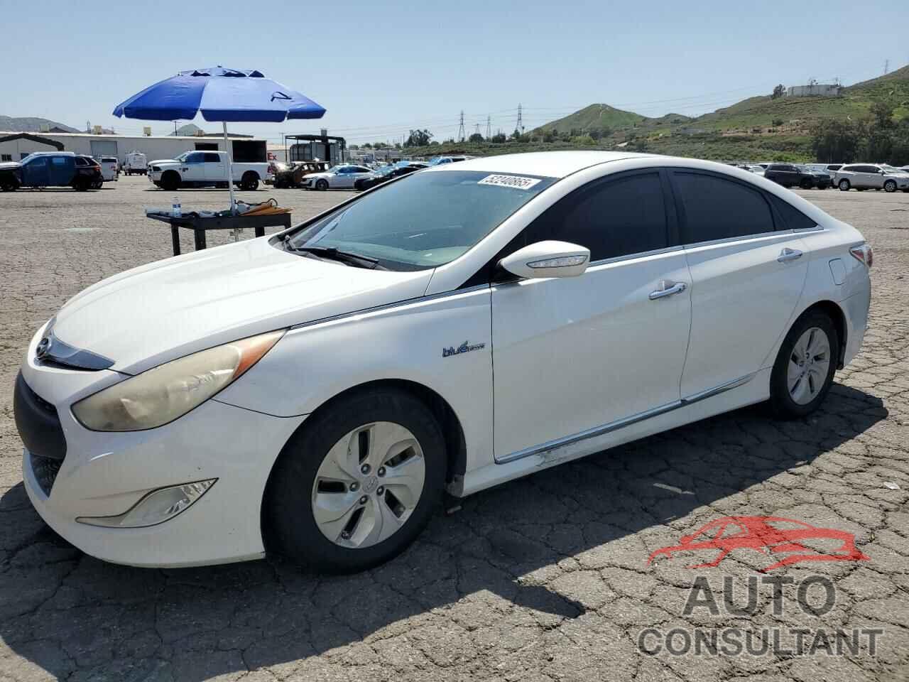 HYUNDAI SONATA 2013 - KMHEC4A42DA065899