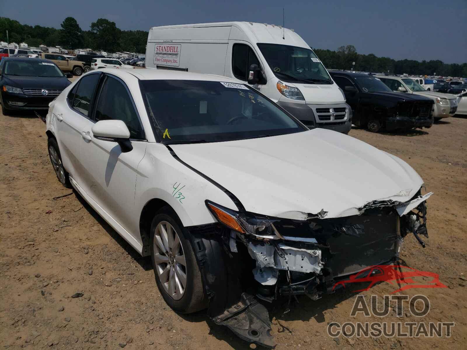 TOYOTA CAMRY 2018 - JTNB11HK4J3022192