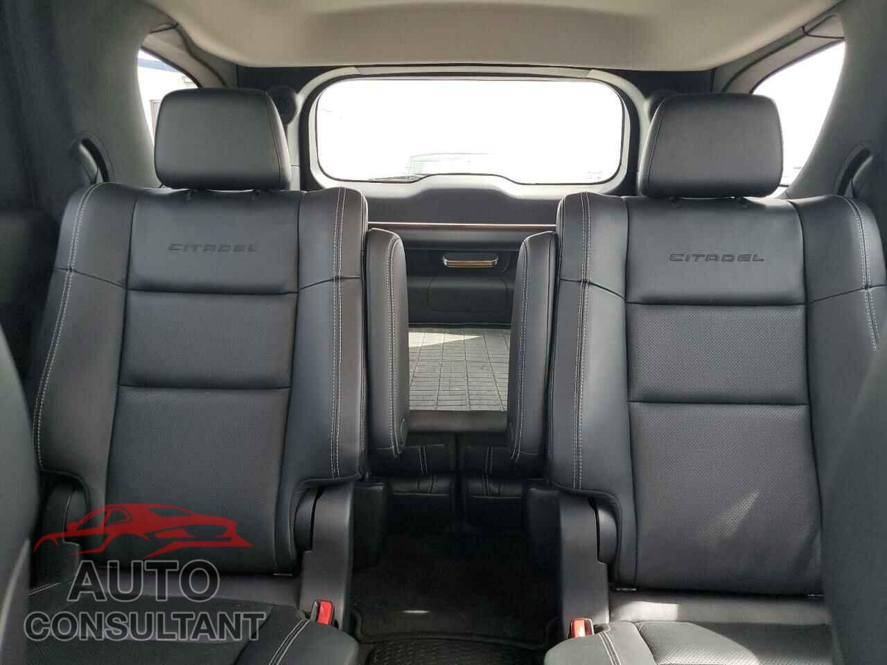 DODGE DURANGO 2015 - 1C4SDJET7FC829600