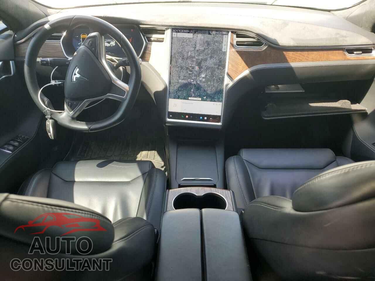 TESLA MODEL S 2017 - 5YJSA1E27HF192620