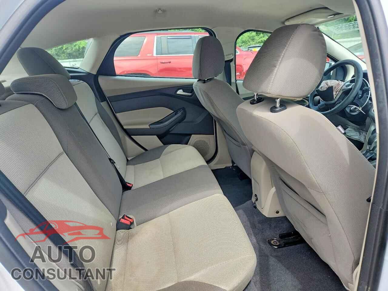 FORD FOCUS 2014 - 1FADP3K27EL244043